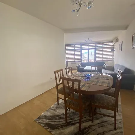 Mimo Apartment *
